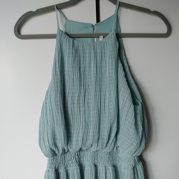 ASTR The Label Pleated Maxi Dress Size Small - Picture 5 of 8
